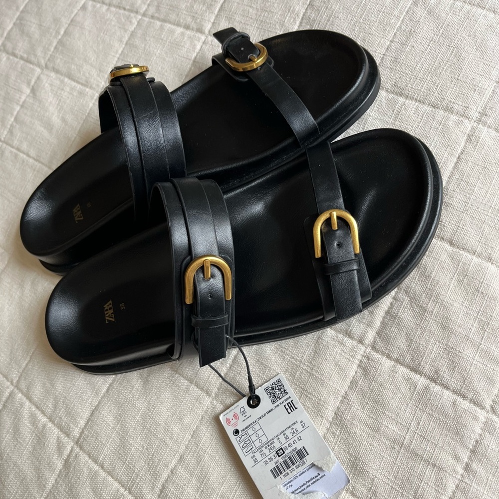ZARA FLAT BUCKLED SANDALS